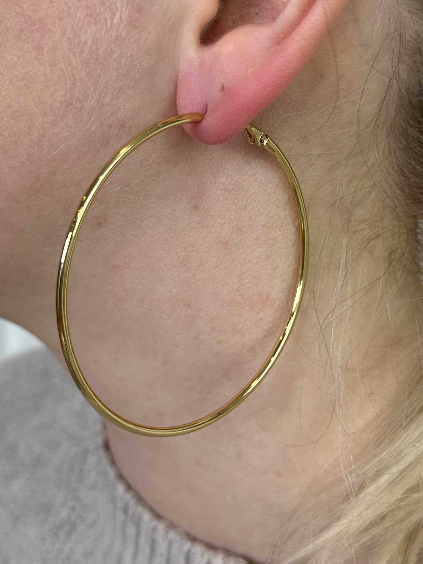 Stella - Guldfarvet store hoops